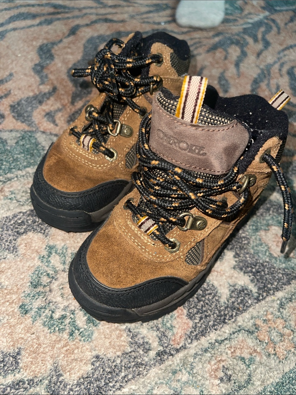 Kids Cherokee Brown Suede Hiking Boots - Outdoor Trail Shoes